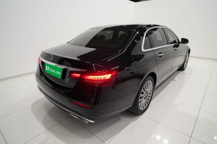 Used Mercedes-Benz E-Class 2023 Updated E 300 L Fashion Edition Rear Right 45 Deg