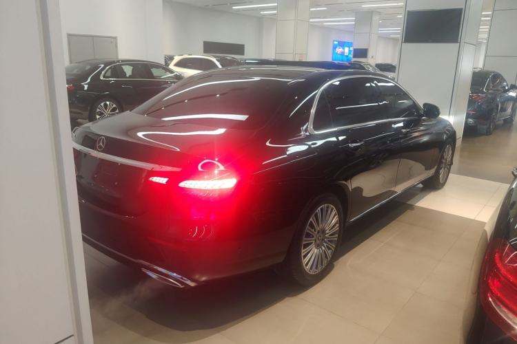 Used Mercedes-Benz E-Class 2023 Updated E 300 L Fashion Edition Rear Right 45 Deg