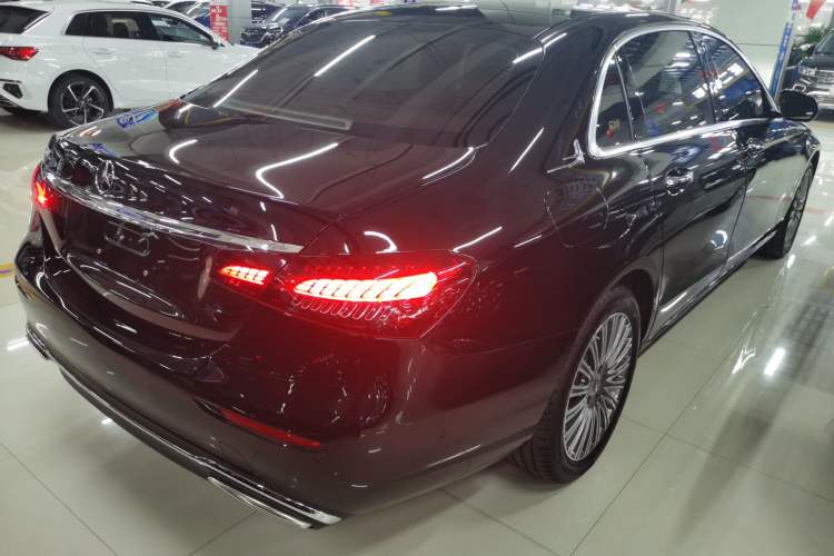 Used Mercedes-Benz E-Class 2023 Updated E 300 L Luxury Edition Rear Right 45 Deg
