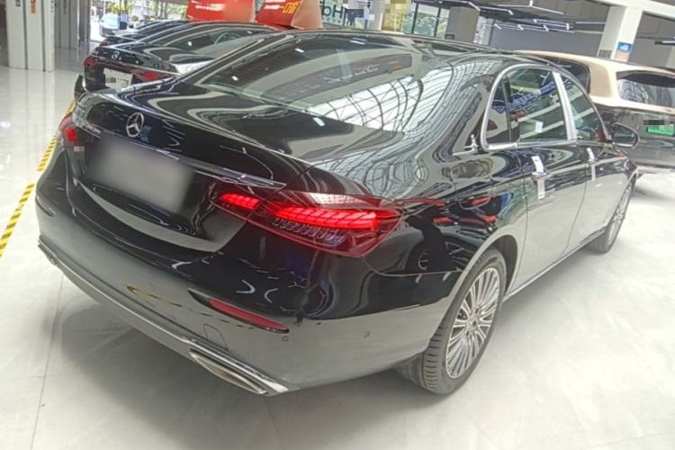 Used Mercedes-Benz E-Class 2023 Updated E 300 L Fashion Edition Rear Right 45 Deg