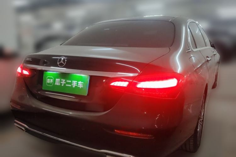 Used Mercedes-Benz E-Class 2023 Updated E 300 L Fashion Edition Rear Right 45 Deg