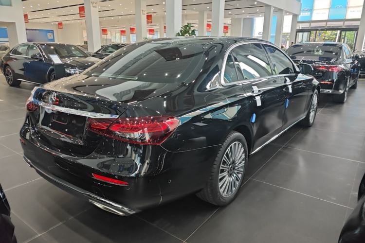 Used Mercedes-Benz E-Class 2023 Updated E 300 L Fashion Edition Rear Right 45 Deg