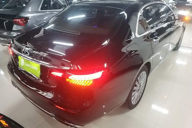 Used Mercedes-Benz E-Class 2023 Updated E 300 L Luxury Edition Rear Right 45 Deg