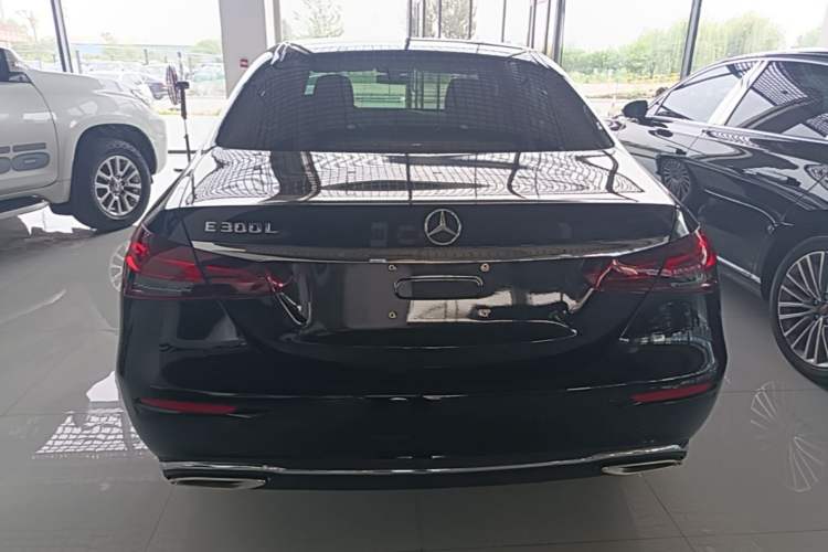 Used Mercedes-Benz E-Class 2023 Updated E 300 L Fashion Edition Rear