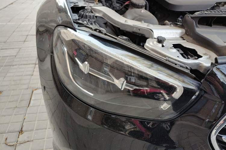 Used Mercedes-Benz E-Class 2023 Updated E 300 L Fashion Edition Right Front Headlight