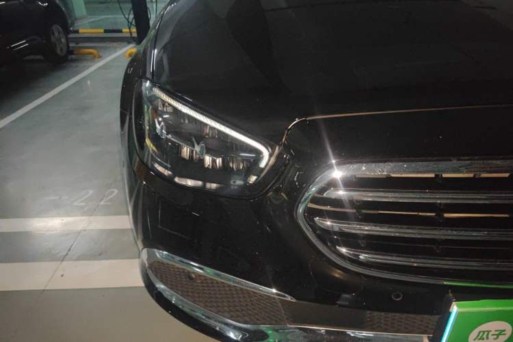 Used Mercedes-Benz E-Class 2023 Updated E 300 L Fashion Edition Right Front Headlight