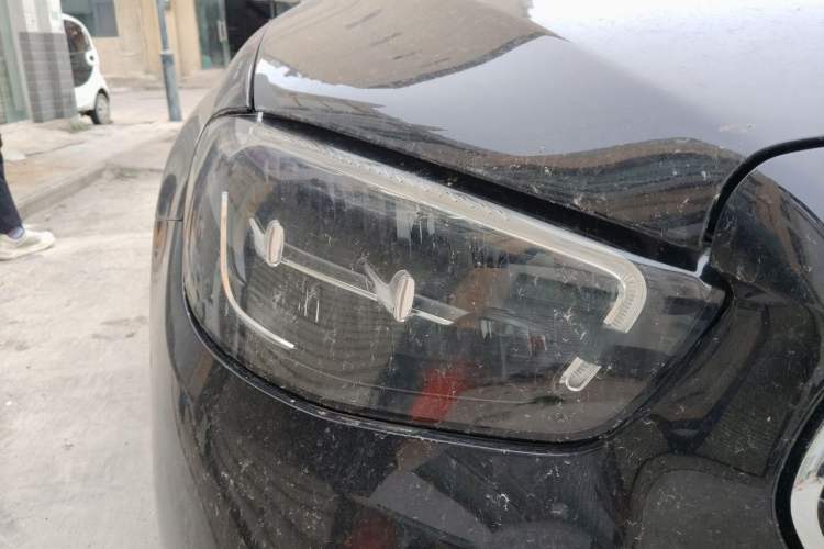 Used Mercedes-Benz E-Class 2023 Updated E 300 L Luxury Edition Right Front Headlight