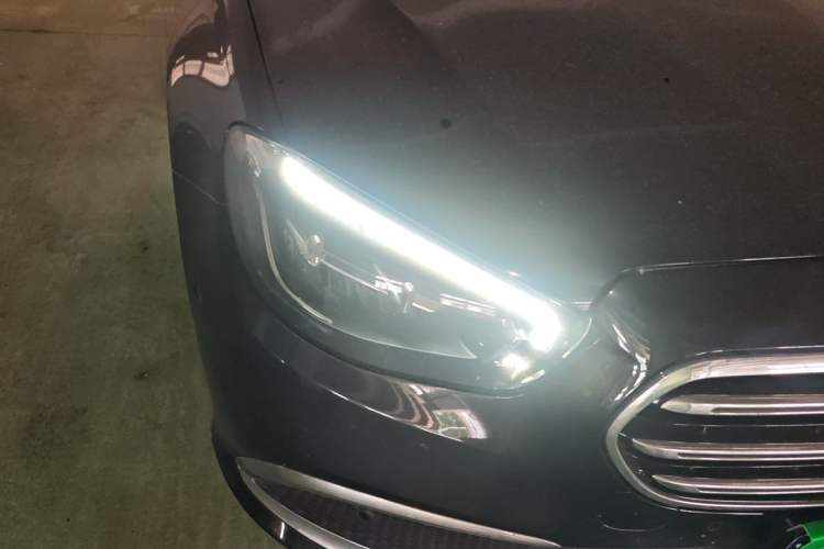 Used Mercedes-Benz E-Class 2023 Updated E 300 L Fashion Edition Right Front Headlight