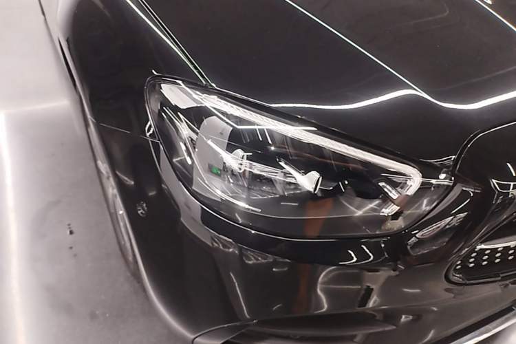 Used Mercedes-Benz E-Class 2023 Restyled E 300 L Sport Luxury Edition Right Front Headlight