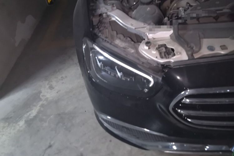 Used Mercedes-Benz E-Class 2023 Updated E 300 L Luxury Edition Right Front Headlight