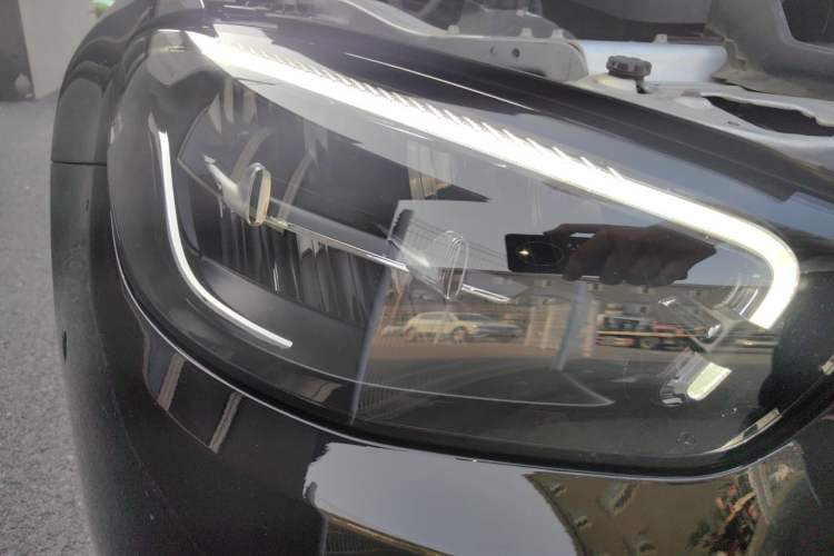 Used Mercedes-Benz E-Class 2023 Updated E 300 L Luxury Edition Right Front Headlight