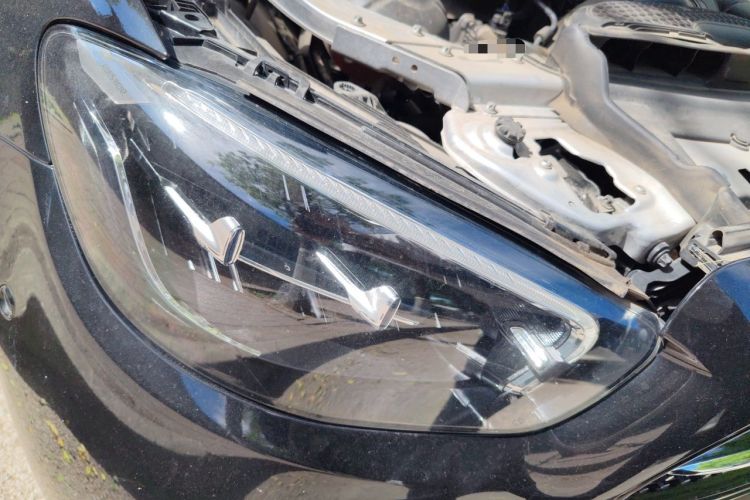 Used Mercedes-Benz E-Class 2023 Restyled E 300 L Sporty and Stylish Edition Right Front Headlight