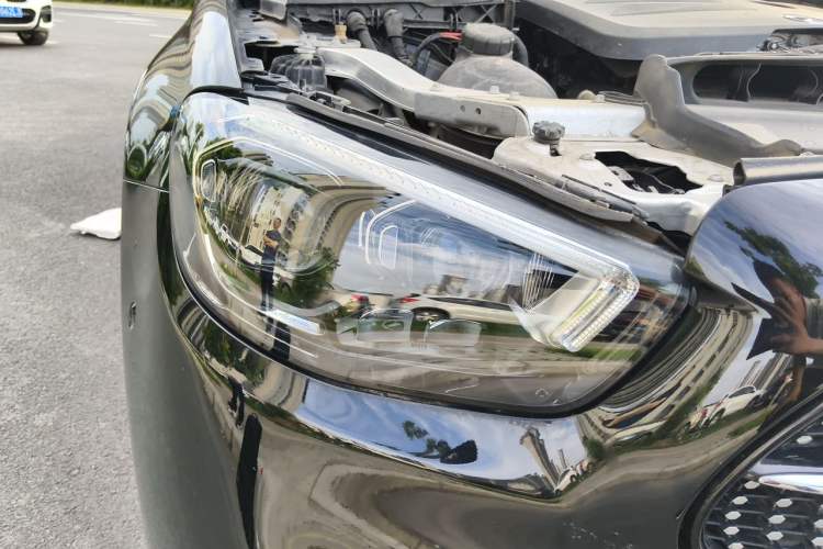 Used Mercedes-Benz E-Class 2023 Restyled E 300 L Sport Premium Edition Right Front Headlight