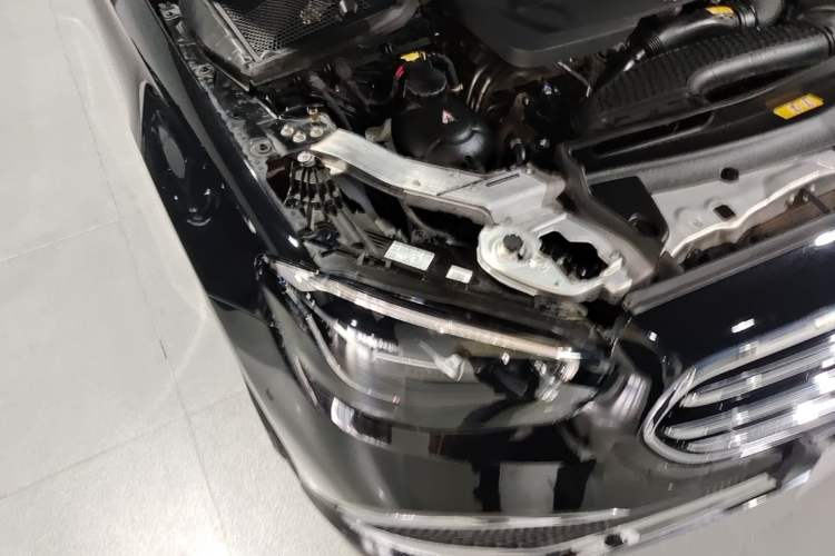 Used Mercedes-Benz E-Class 2023 E 260 L Right Front Headlight