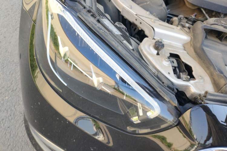 Used Mercedes-Benz E-Class 2023 E 300 L Luxury Model Right Front Headlight