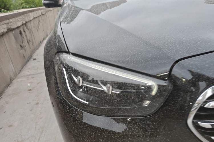 Used Mercedes-Benz E-Class 2023 Updated E 300 L Luxury Edition Right Front Headlight
