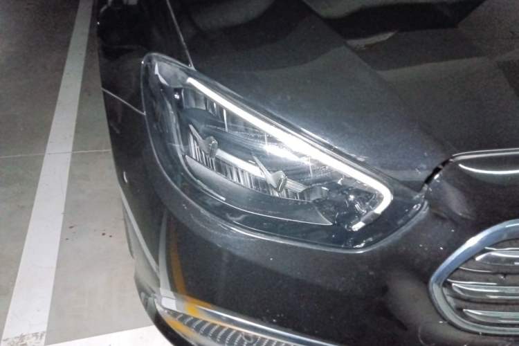 Used Mercedes-Benz E-Class 2023 E 300 L Luxury Model Right Front Headlight