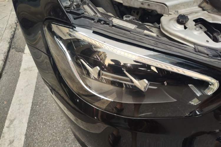 Used Mercedes-Benz E-Class 2023 E 300 L Stylish Model Right Front Headlight