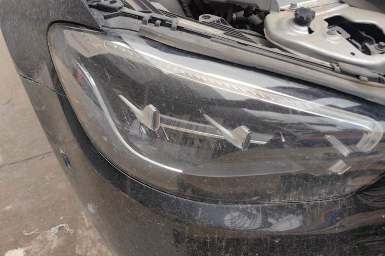 Used Mercedes-Benz E-Class 2023 E 300 L Sporty and Stylish Model Right Front Headlight