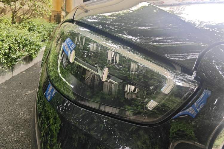 Used Mercedes-Benz E-Class 2023 E 300 L Luxury Model Right Front Headlight