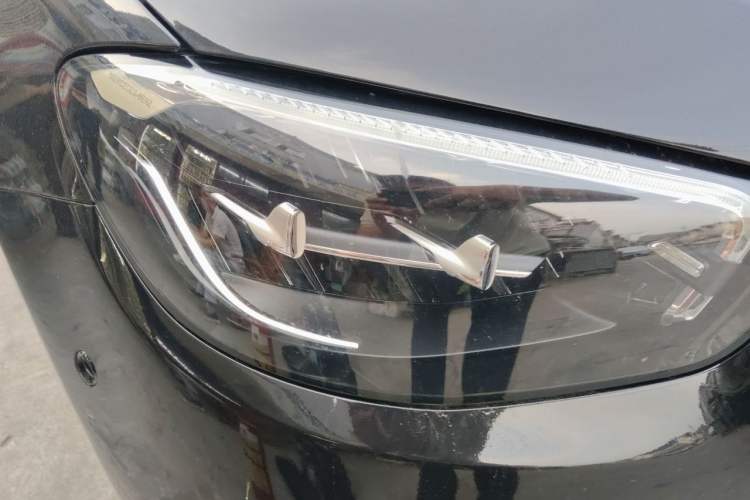 Used Mercedes-Benz E-Class 2023 E 300 L Sporty and Stylish Model Right Front Headlight