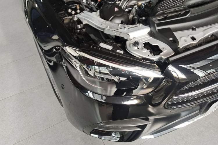 Used Mercedes-Benz E-Class 2023 E 300 L Sport Luxury Edition Right Front Headlight