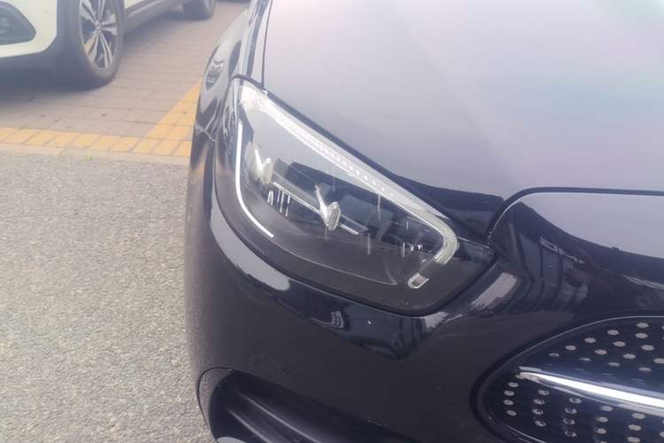 Used Mercedes-Benz E-Class 2023 E 300 L Sporty and Stylish Model Right Front Headlight
