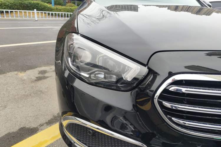 Used Mercedes-Benz E-Class 2023 E 260 L Right Front Headlight