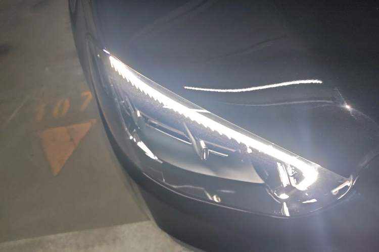 Used Mercedes-Benz E-Class 2023 Updated E 300 L Fashion Edition Right Front Headlight