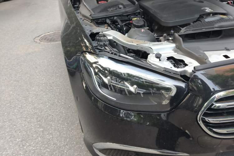 Used Mercedes-Benz E-Class 2023 E 300 L Stylish Model Right Front Headlight