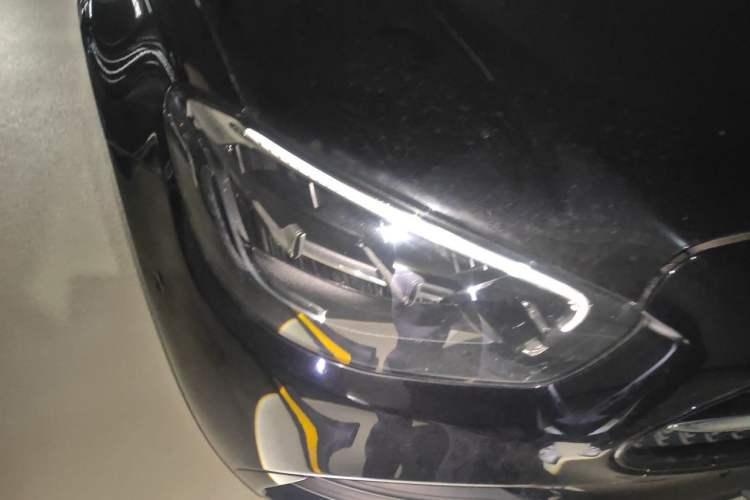 Used Mercedes-Benz E-Class 2023 E 300 L Sporty and Stylish Model Right Front Headlight