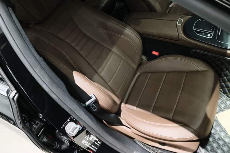 Used Mercedes-Benz E-Class 2023 Restyled E 300 L Sporty and Stylish Edition Right Front Seat