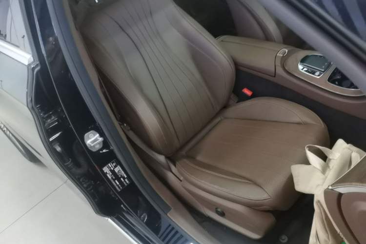 Used Mercedes-Benz E-Class 2023 E 300 L Stylish Model Right Front Seat