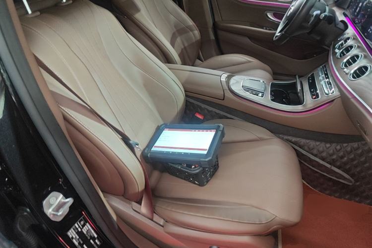 Used Mercedes-Benz E-Class 2023 E 300 L Luxury Model Right Front Seat