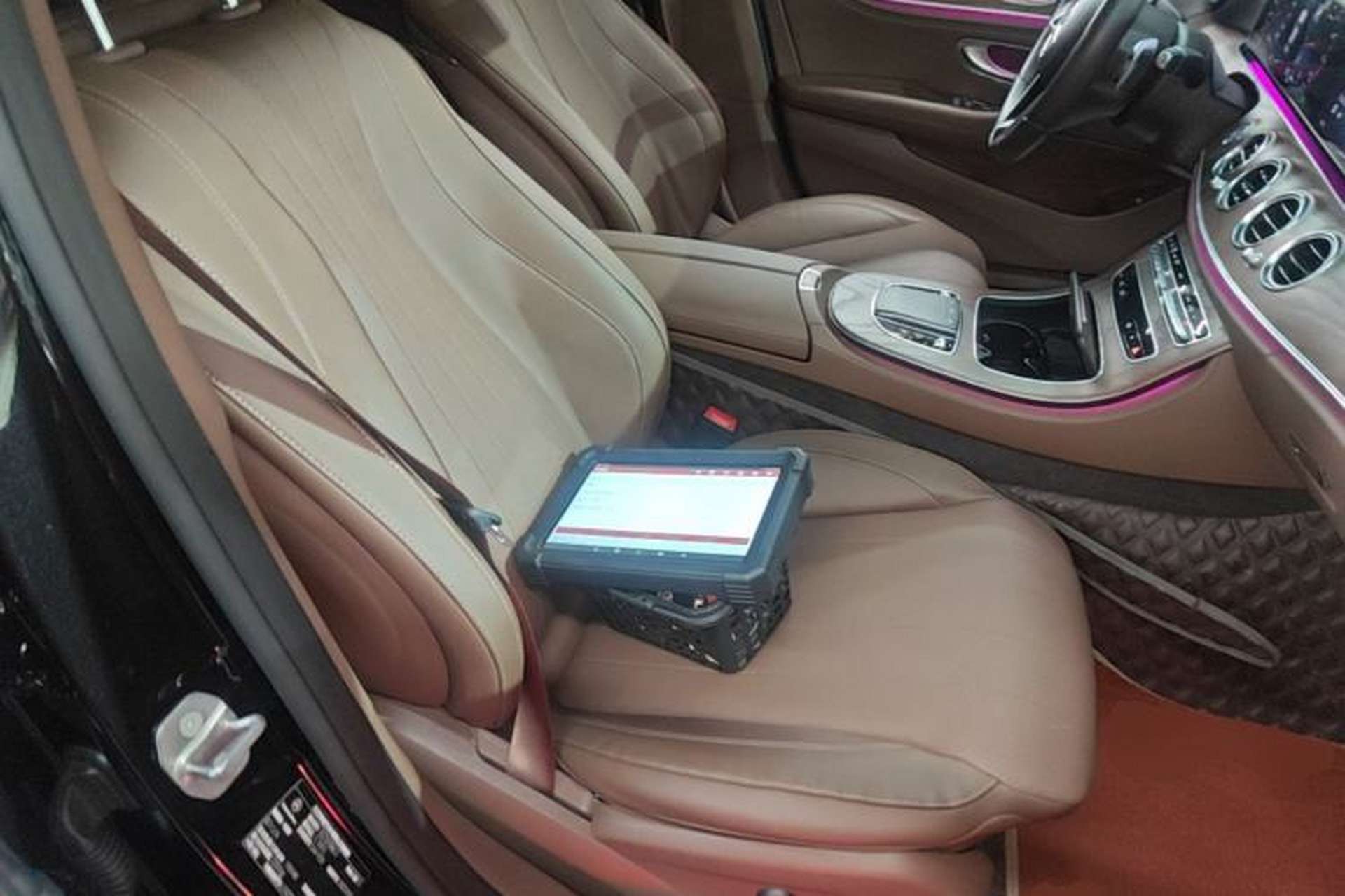 Used Mercedes-Benz E-Class 2023 E 300 L Luxury Model Right Front Seat