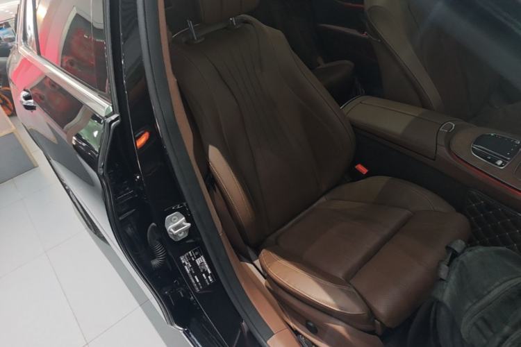 Used Mercedes-Benz E-Class 2023 Facelift E 260 L Right Front Seat