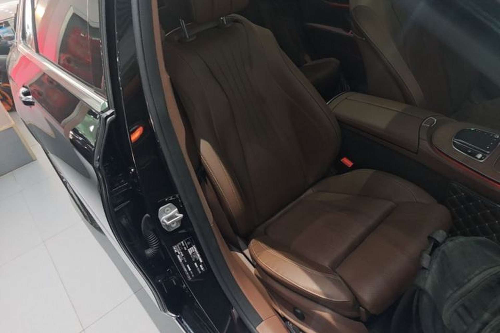 Used Mercedes-Benz E-Class 2023 Facelift E 260 L Right Front Seat