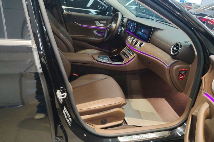 Used Mercedes-Benz E-Class 2023 Updated E 300 L Luxury Edition Right Front Seat
