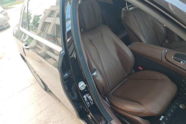 Used Mercedes-Benz E-Class 2023 E 300 L Stylish Model Right Front Seat