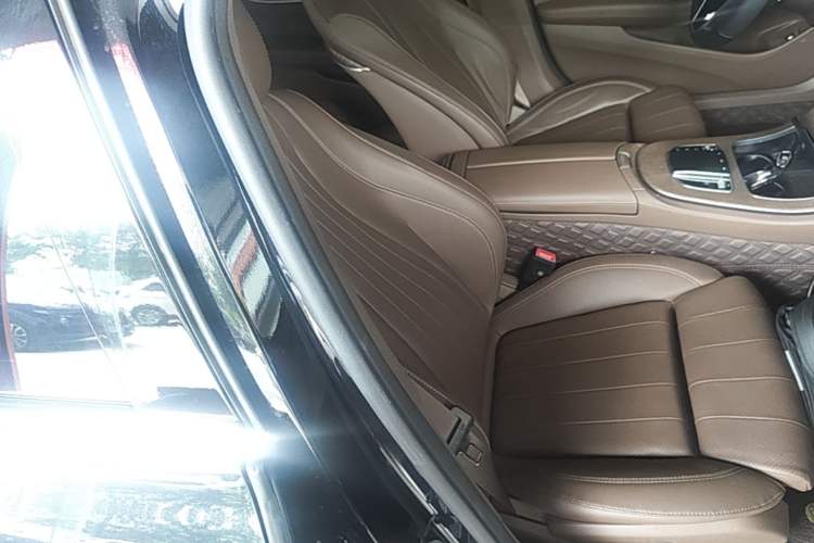 Used Mercedes-Benz E-Class 2023 Facelift E 260 L Right Front Seat