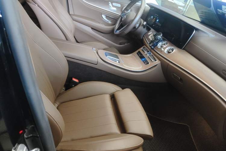Used Mercedes-Benz E-Class 2023 Facelift E 260 L Right Front Seat