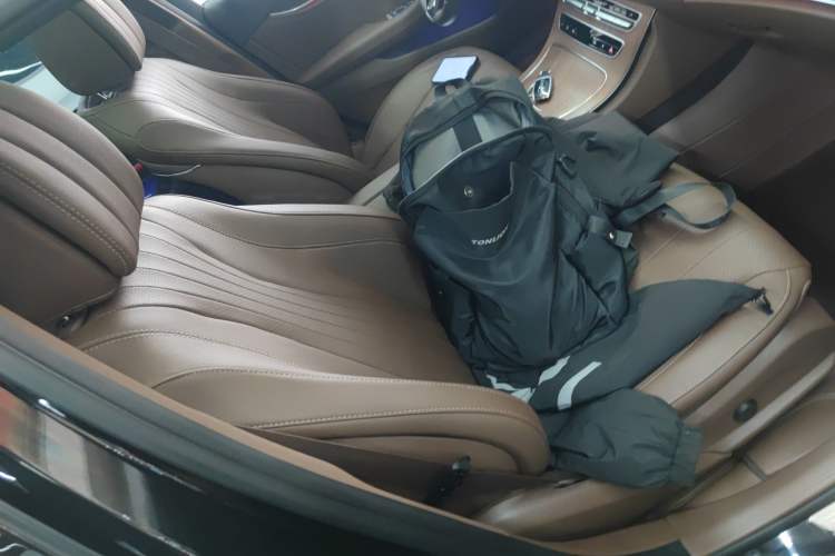 Used Mercedes-Benz E-Class 2023 Updated E 300 L Luxury Edition Right Front Seat