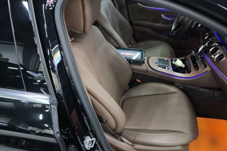 Used Mercedes-Benz E-Class 2023 Updated E 300 L Luxury Edition Right Front Seat