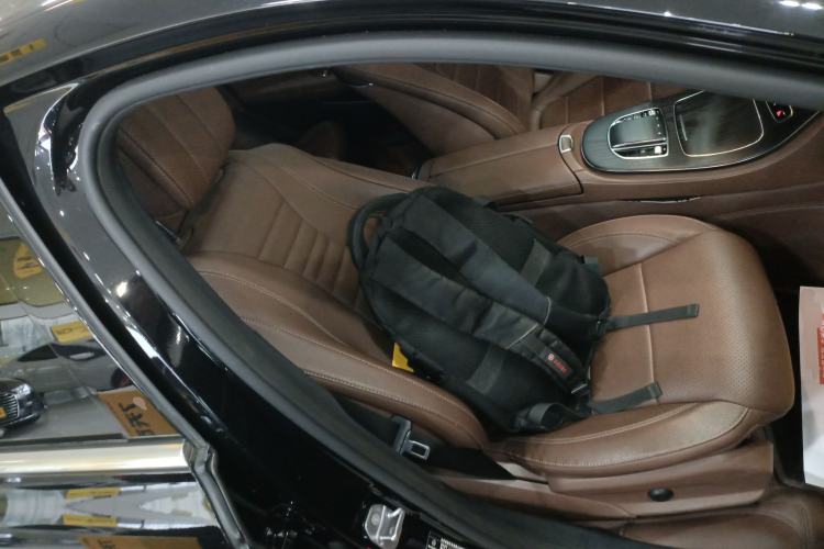 Used Mercedes-Benz E-Class 2023 Restyled E 300 L Sporty and Stylish Edition Right Front Seat