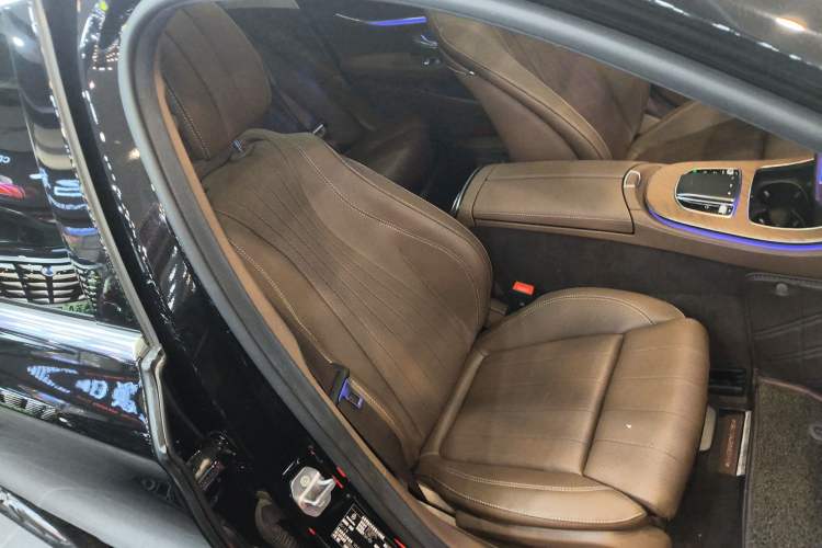 Used Mercedes-Benz E-Class 2023 Facelift E 260 L Right Front Seat