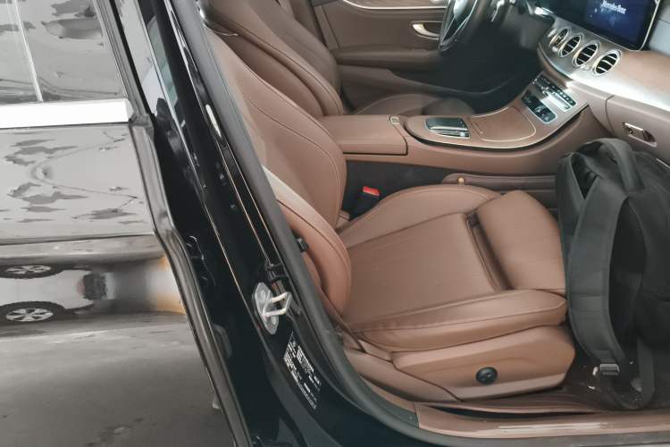 Used Mercedes-Benz E-Class 2023 E 260 L 4MATIC Right Front Seat