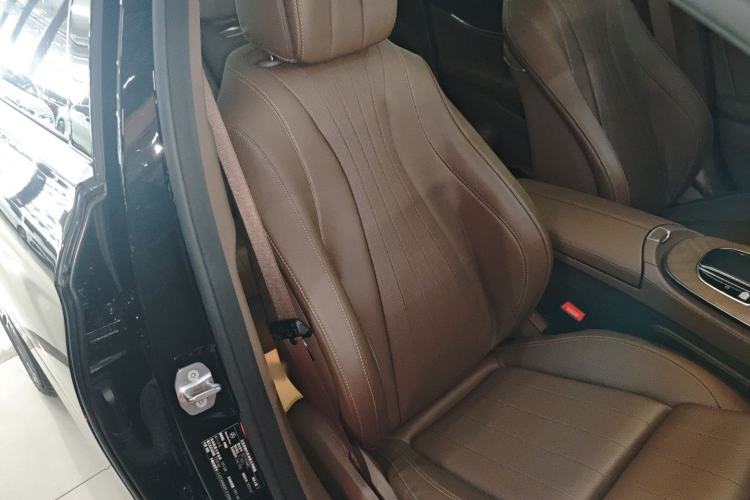 Used Mercedes-Benz E-Class 2023 E 260 L Right Front Seat