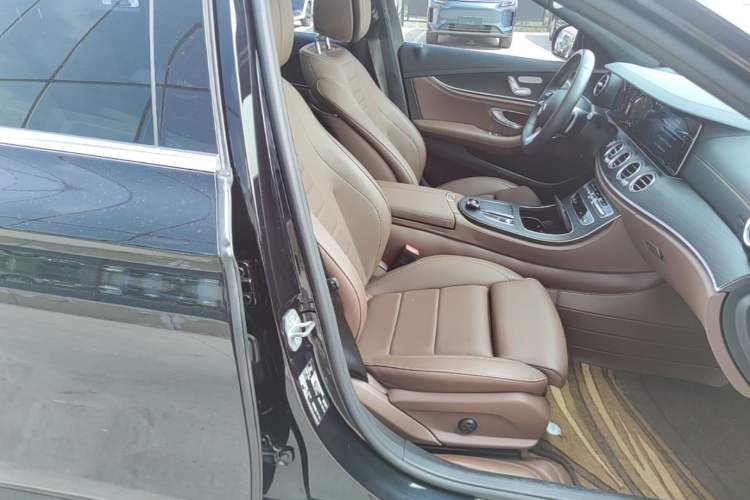Used Mercedes-Benz E-Class 2023 Restyled E 260 L Sport Edition Right Front Seat