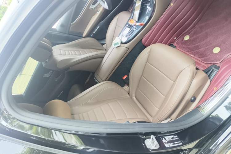 Used Mercedes-Benz E-Class 2023 E 300 L Sport Luxury Edition Right Front Seat