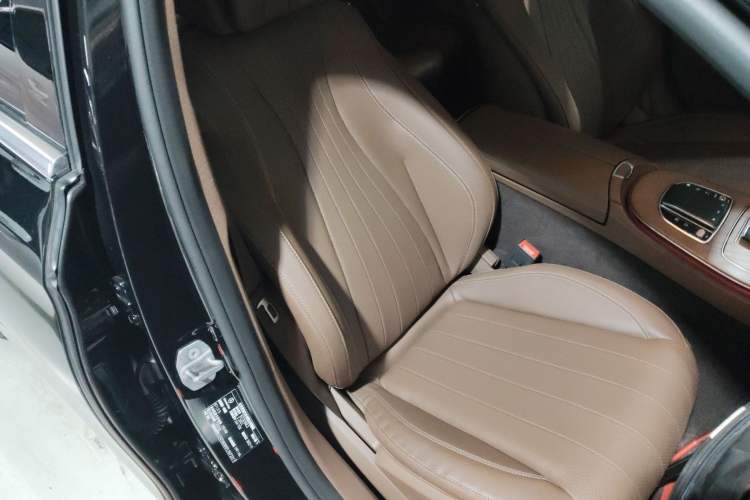 Used Mercedes-Benz E-Class 2023 E 300 L Luxury Model Right Front Seat